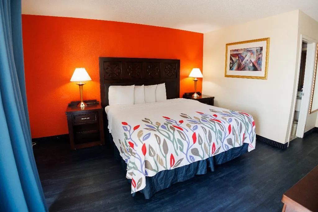 DOUBLE KING SIZE BED Room, Garnet Inn & Suites, Orlando