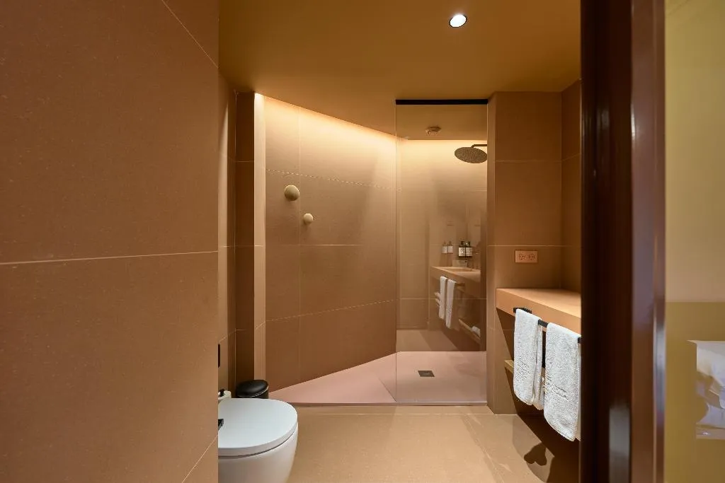 DOUBLE WITH BALCONY Room, Barcelona Princess, Barcelona