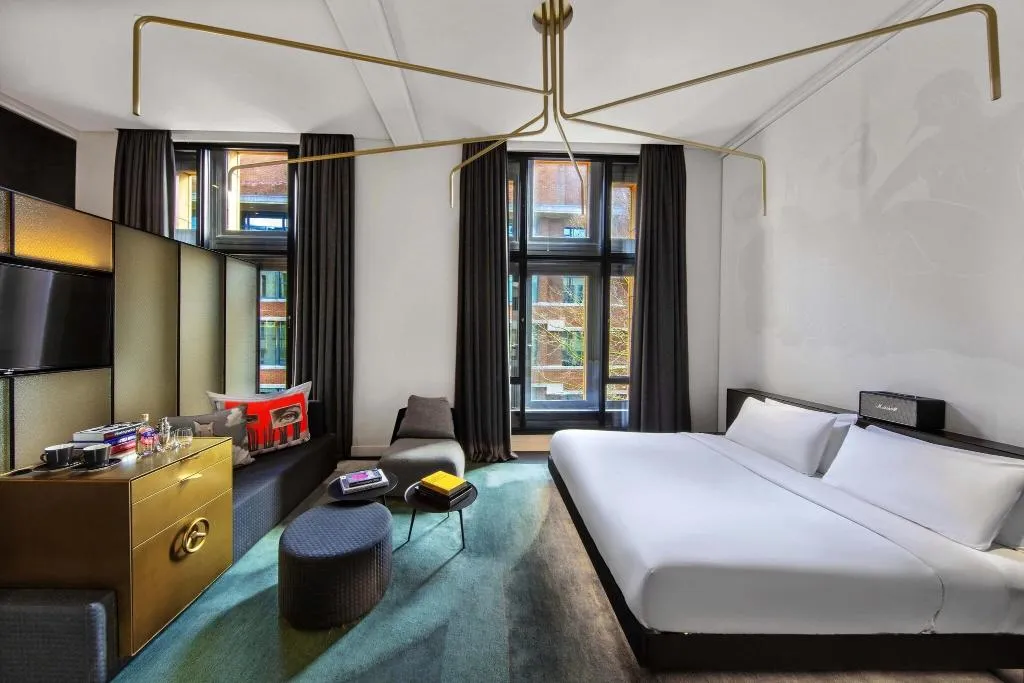 SUITE SUPERIOR KING BED Room, W Amsterdam, Amsterdam