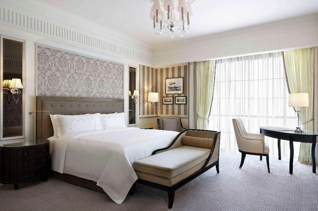 Room, Al Habtoor Palace, Dubai