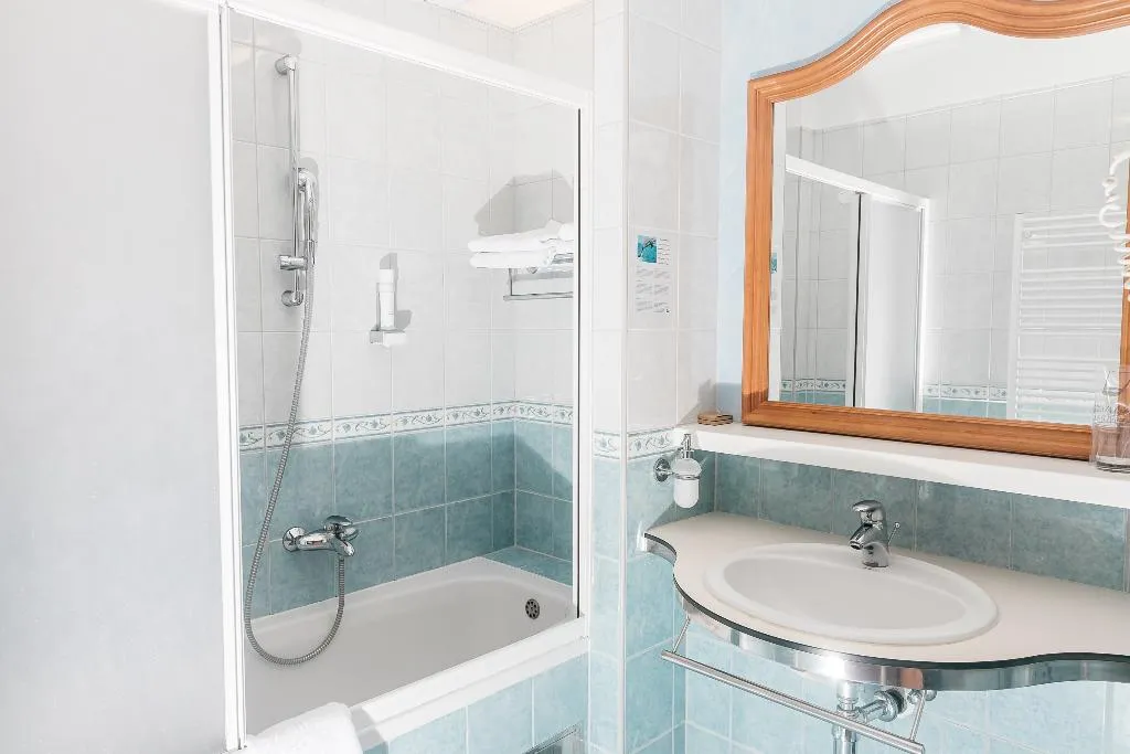 DOUBLE WITH BALCONY Room, Spongiola, Split