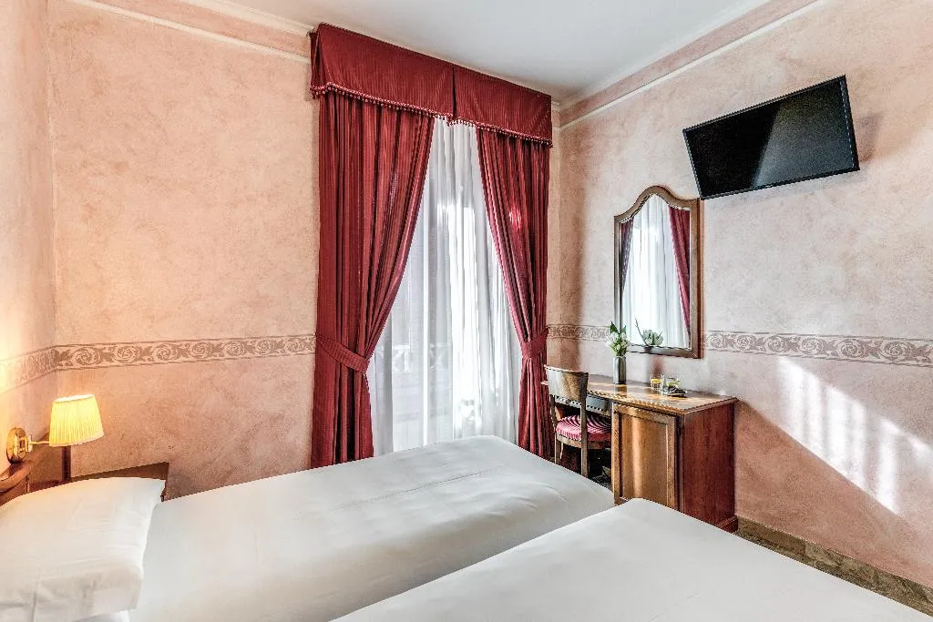 DOUBLE SUPERIOR Room, Hotel Orazia, Rome
