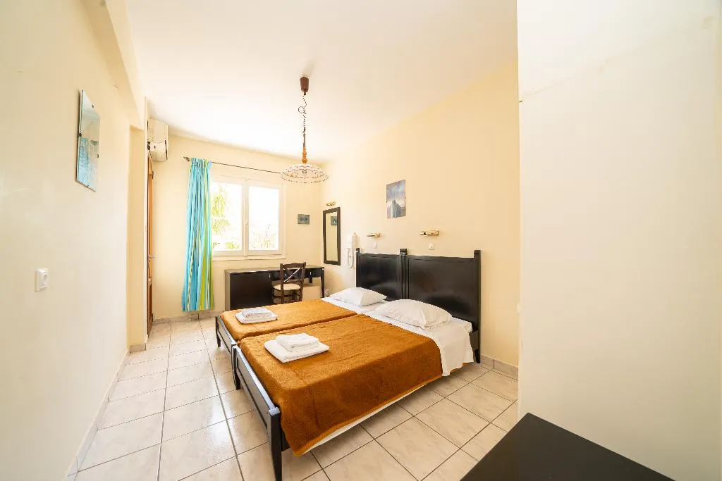 APARTMENT GARDEN VIEW ONE BEDROOM Room, Lorenzo House Apartments, Kefallinia