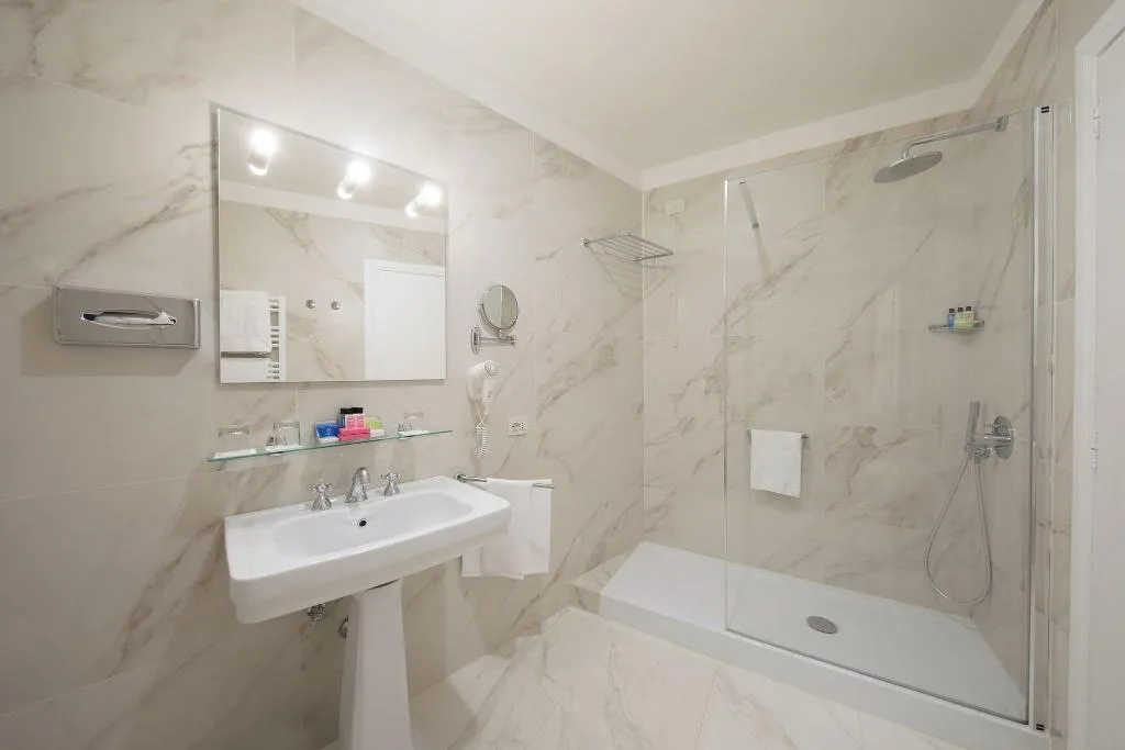 Room, Hotel Quirinale, Rome