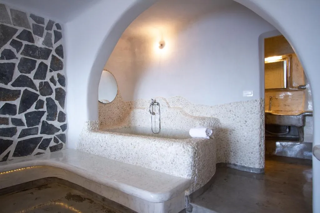 SUITE EXECUTIVE SEA VIEW Room, Suites of the Gods Cave Spa, Santorini
