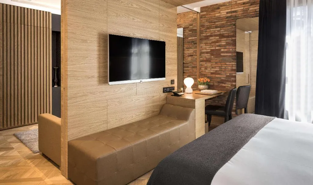 SUITE STANDARD Room, Monument Hotel, Barcelona