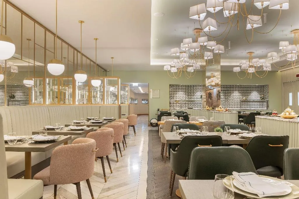 Restaurant, The Emerald House Lisbon, Curio Collection by Hilt, Lisbon