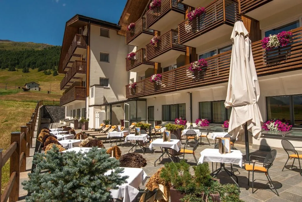 Restaurant, Lac Salin Spa & Mountain Resort, Milan