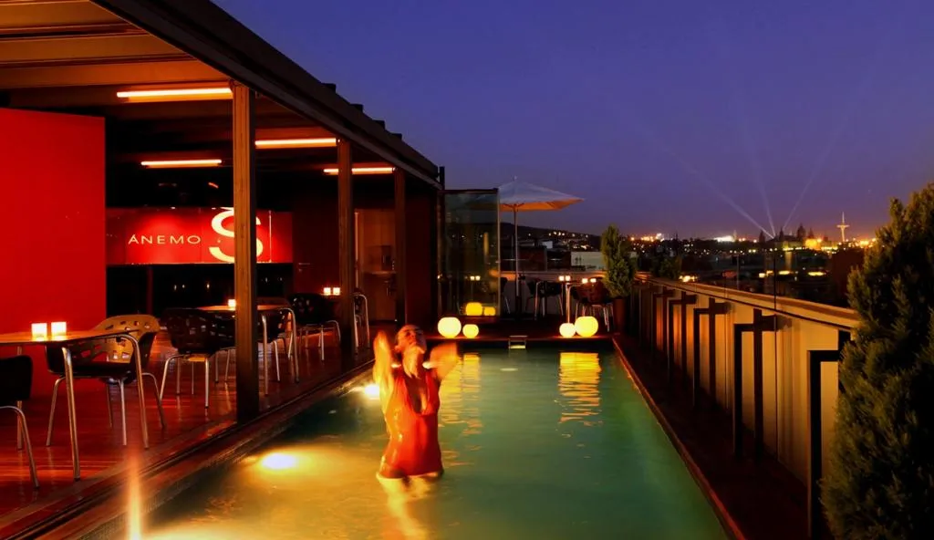 Pool, Cram, Barcelona