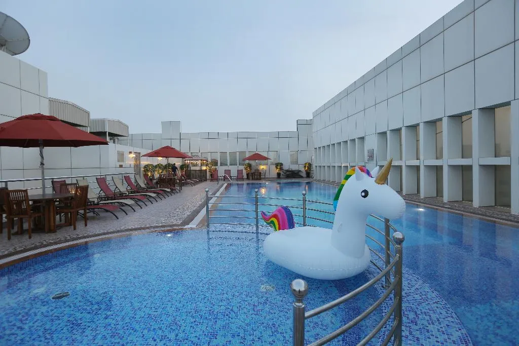 Pool, Ivory Grand Hotel Apartments, Dubai