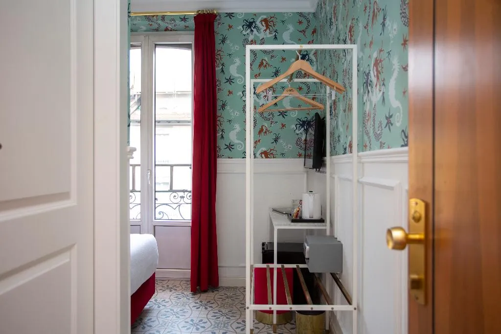 SINGLE STANDARD Room, Casual Eclettico Milano, Milan