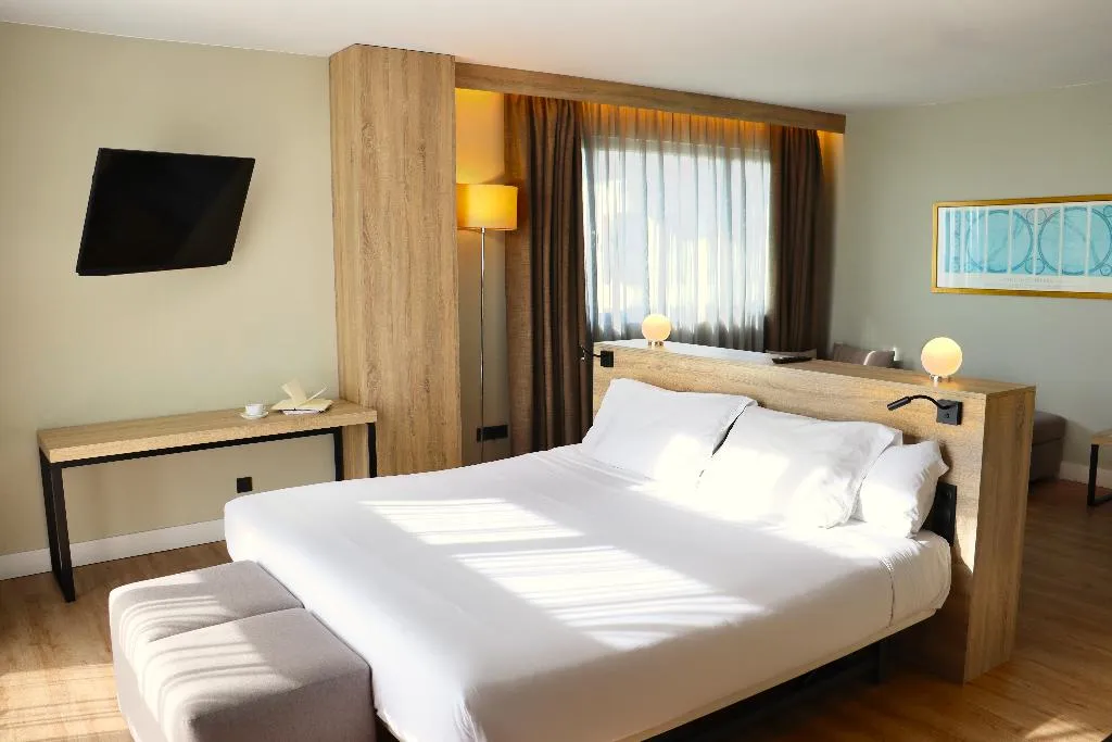 JUNIOR SUITE CAPACITY 1 Room, Eurohotel Diagonal Port, Barcelona