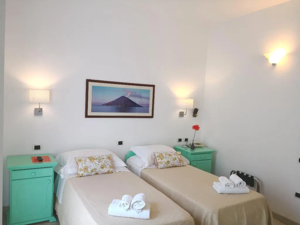 TWIN STANDARD Room, Hotel Ossidiana Stromboli, Palermo