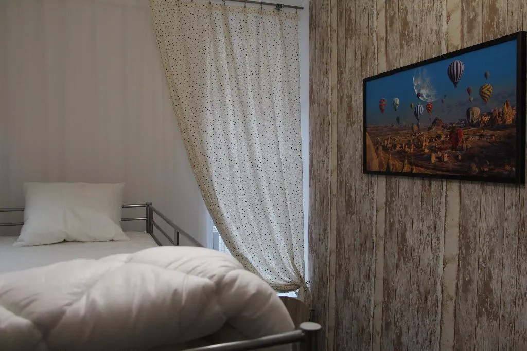 TWIN WITH SHARED BATHROOM Room, Lorf Hostel&Coffee, Krakow