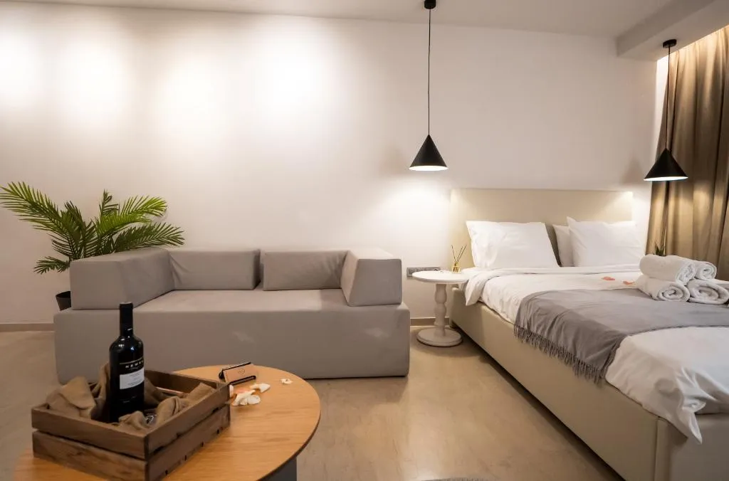 SUITE WITH JACUZZI Room, Sea And The City, Halkidiki