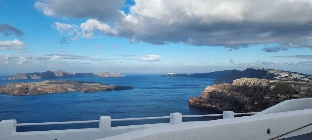 Sports and Entertainment, Pleasure Beachside Studios, Santorini