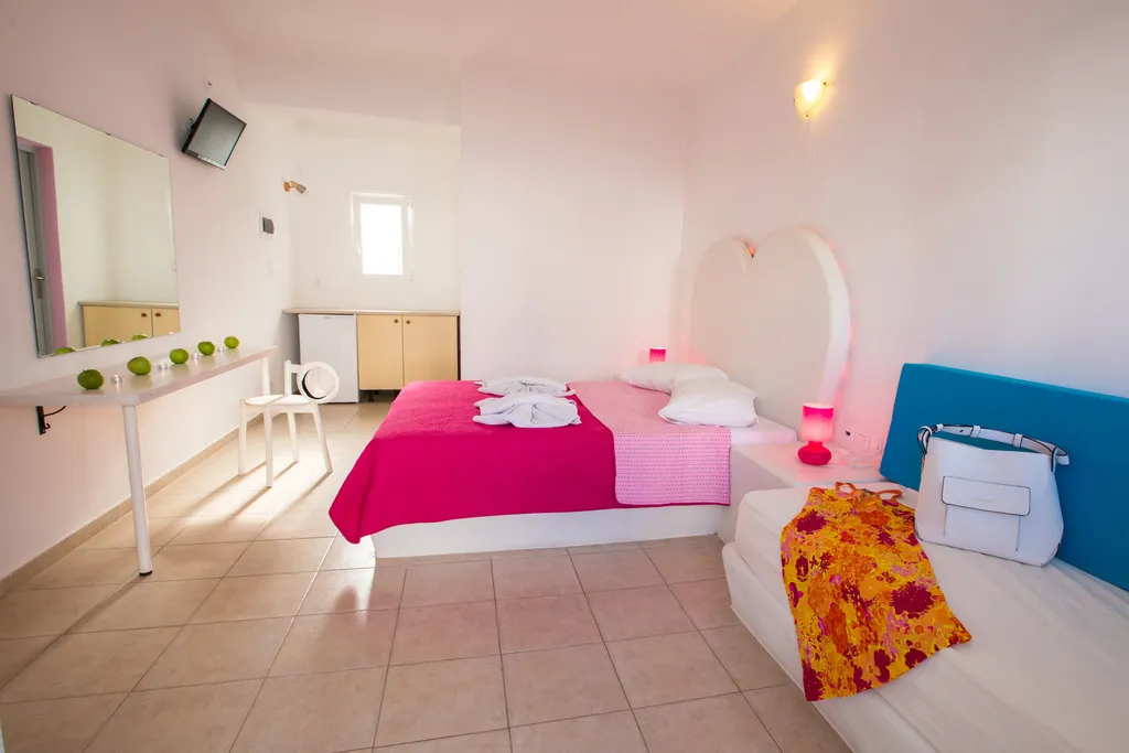 DOUBLE COMFORT Room, Odysseas Hotel, Santorini