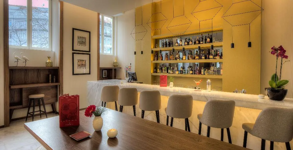 Bar, NH Collection Porto Batalha, Porto