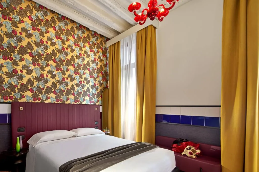 Double or Twin DELUXE Room, UNA HOTELS Ala Venezia - Adults +16, Venice