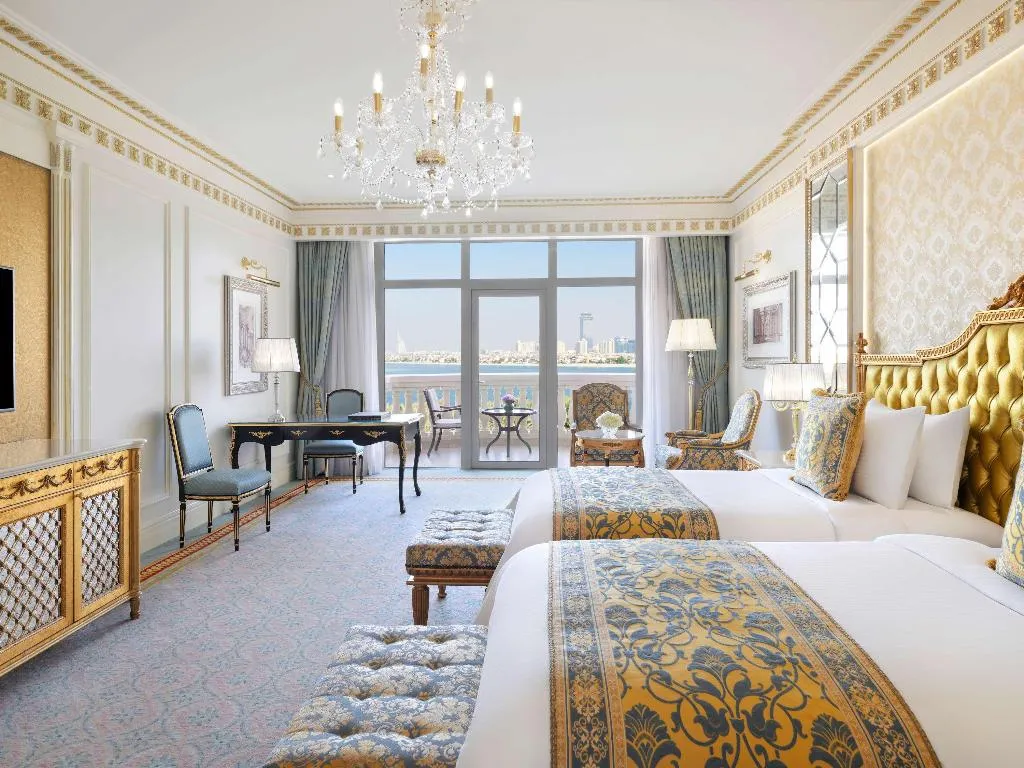 TWIN STANDARD Room, Raffles The Palm Dubai, Dubai