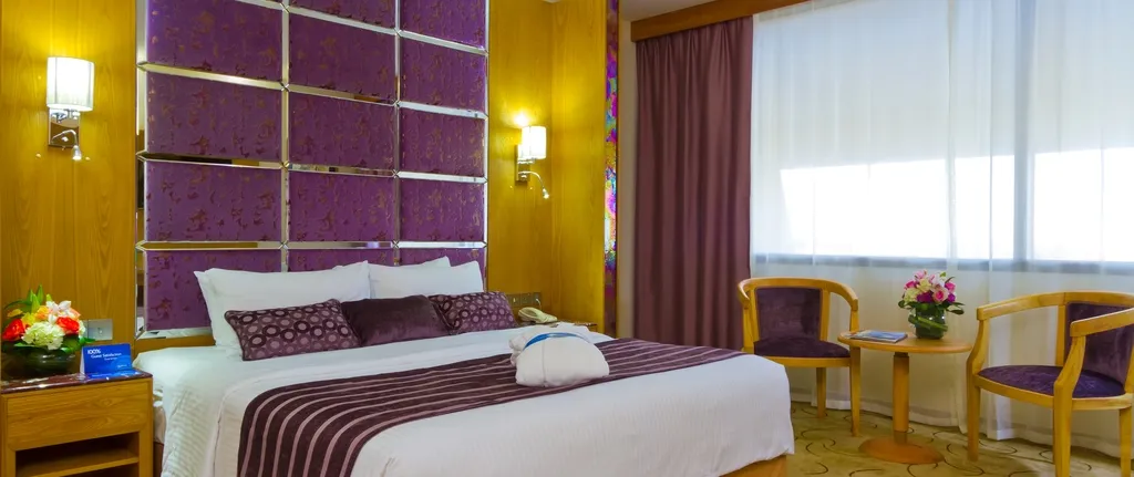 SINGLE SEA VIEW Room, Radisson Blu Resort, Sharjah, Dubai