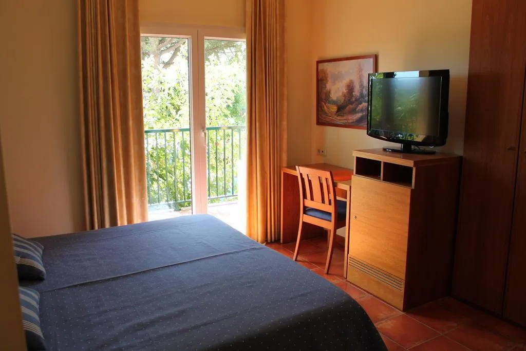 TRIPLE STANDARD Room, Picasso, Costa Brava