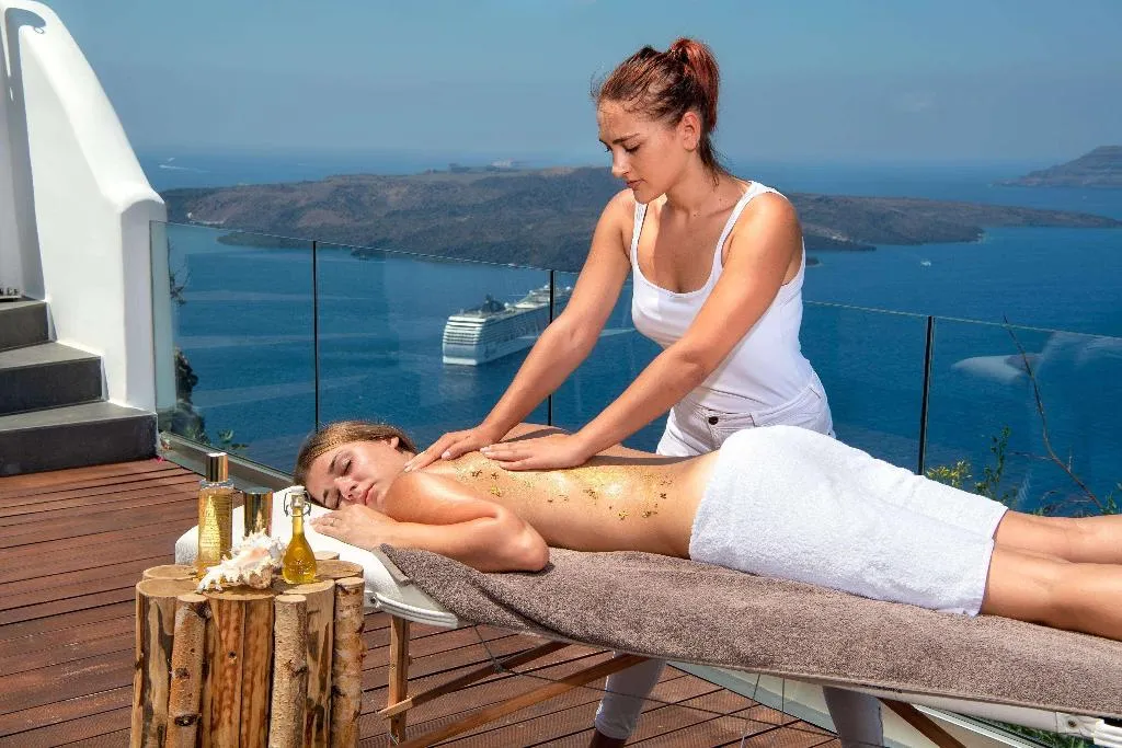 Sports and Entertainment, Athina Luxury Suites, Santorini