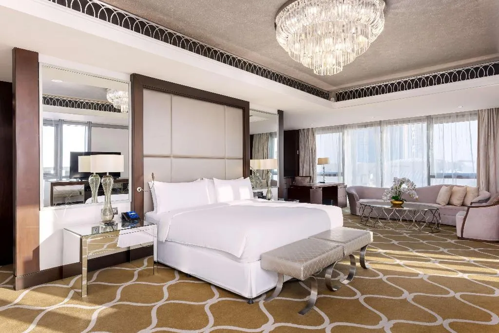 SUITE Presidential Room, Hilton Dubai Al Habtoor City, Dubai