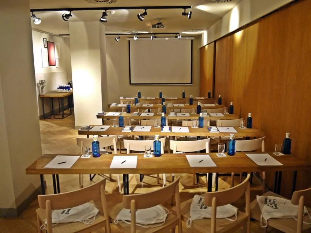 Conferences, Dear Hotel Madrid, Madrid
