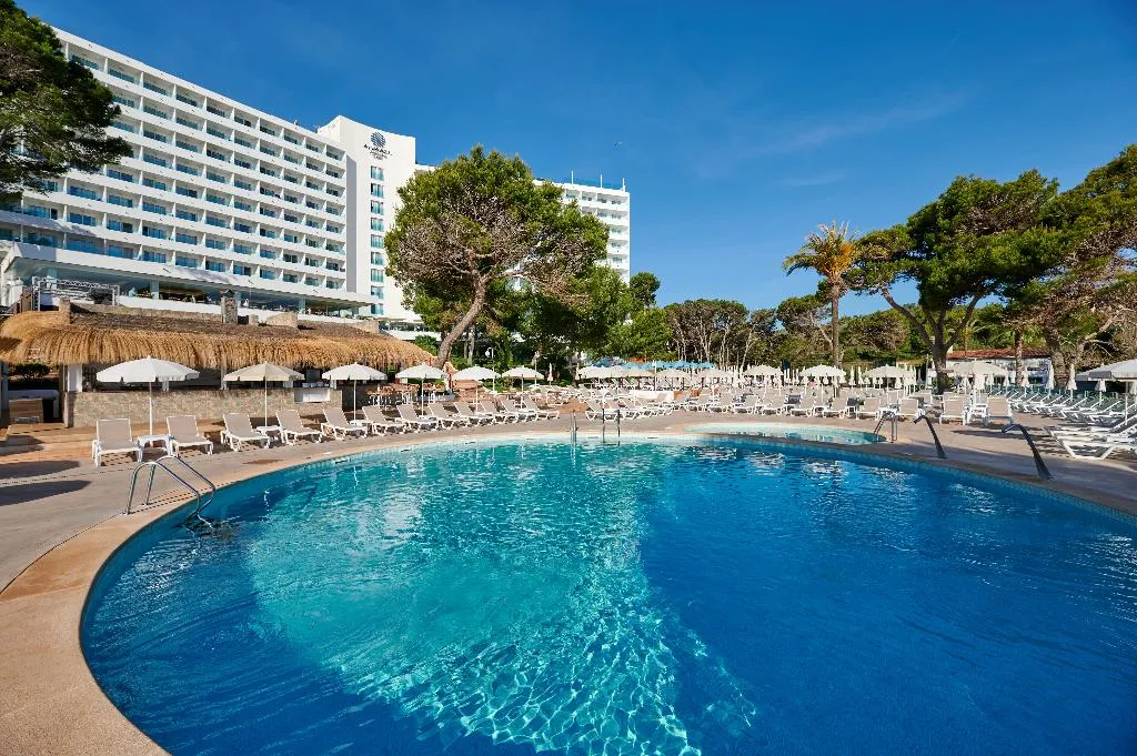 Pool, AluaSoul Hotel Carolina, Majorca