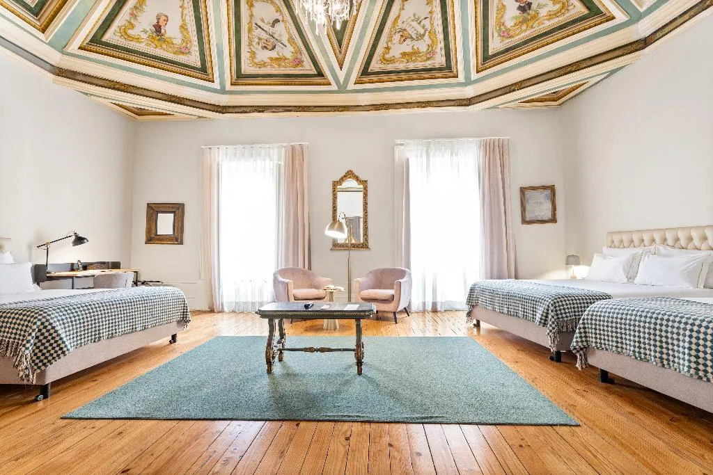 FAMILY ROOM ONE BEDROOM TWO BATHROOMS Room, Casa Dos Lóios By Shiadu, Porto