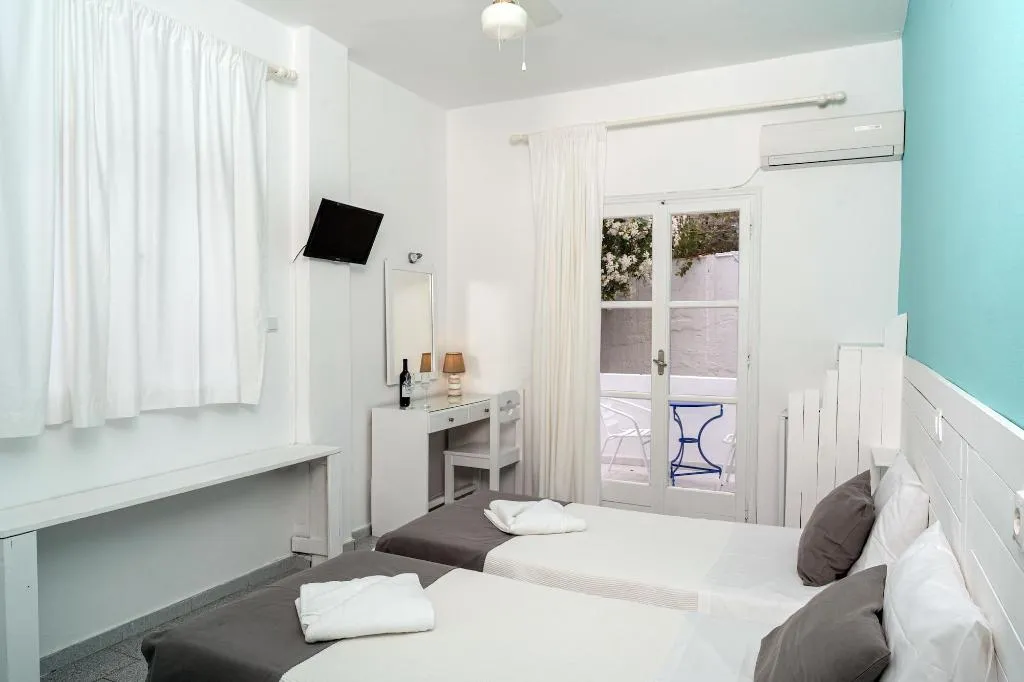 Room, Ikaros Hotel, Santorini