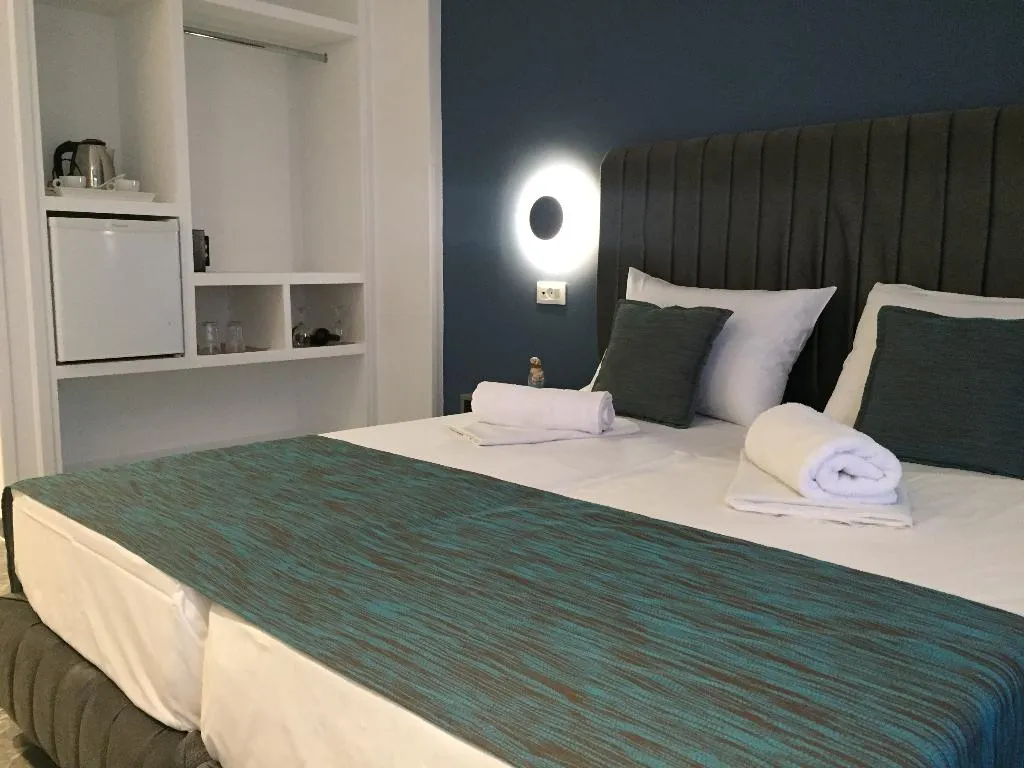 Room, City Pearl, Crete