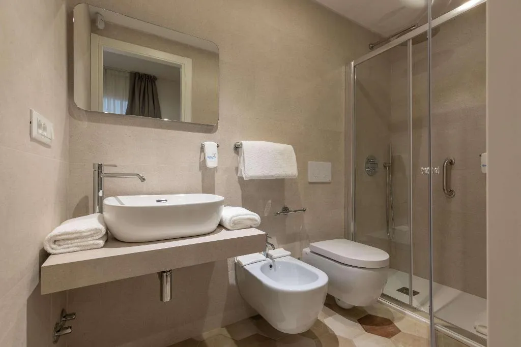 Room, Cosmopolita Hotel Rome, Tapestry Collection by Hil, Rome