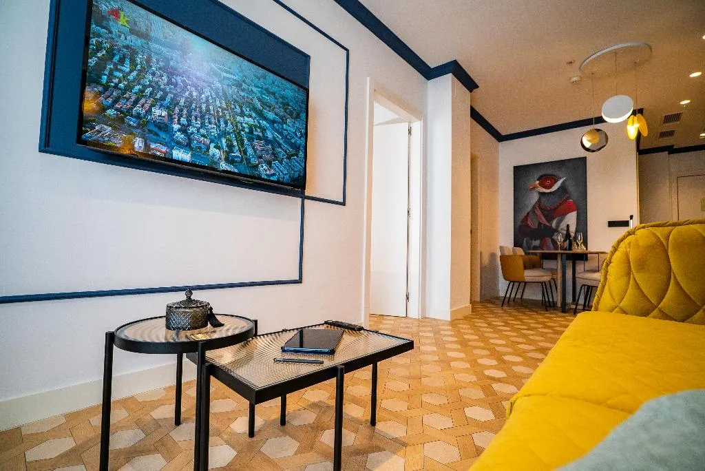 APARTMENT TWO BEDROOMS Room, SmartRental Collection Gran Vía Capital, Madrid