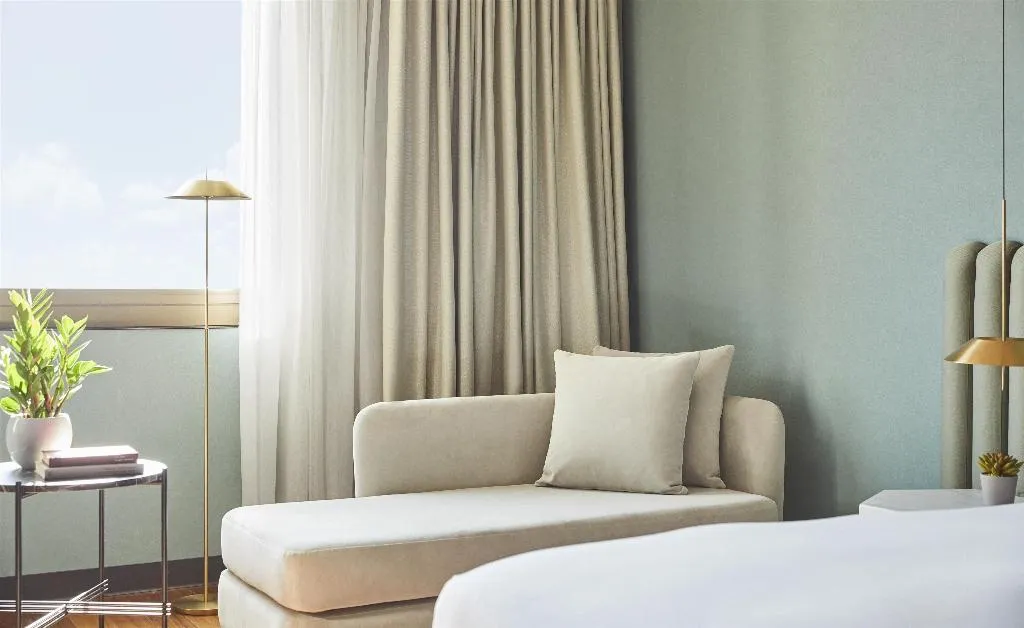 JUNIOR SUITE KING SIZE BED Room, Grand Hyatt Barcelona, Barcelona