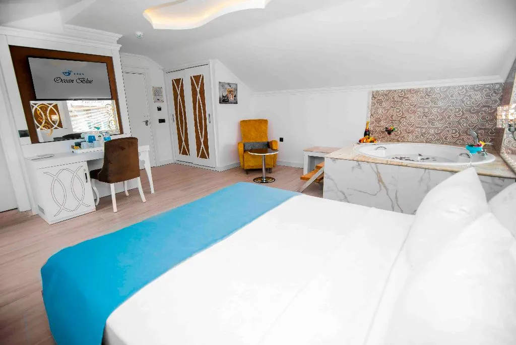 DOUBLE DELUXE WITH JACUZZI Room, Ocean Blue High Class Hotel, Dalaman