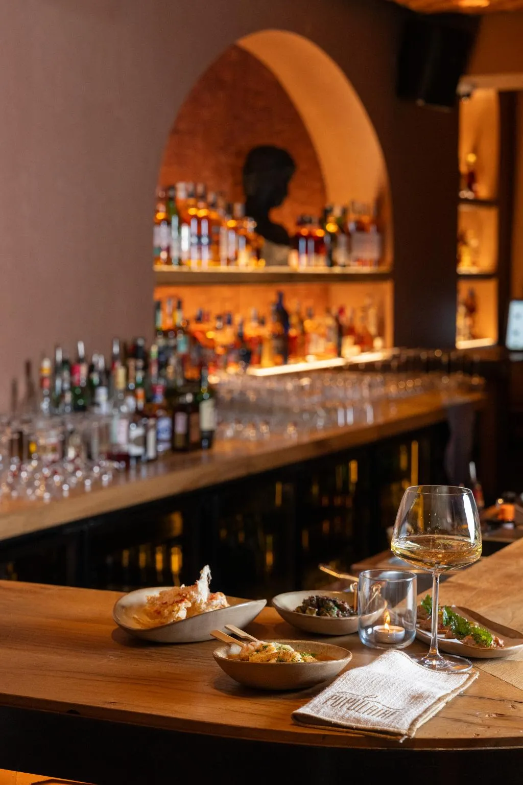 Restaurant, Roome, Dalaman