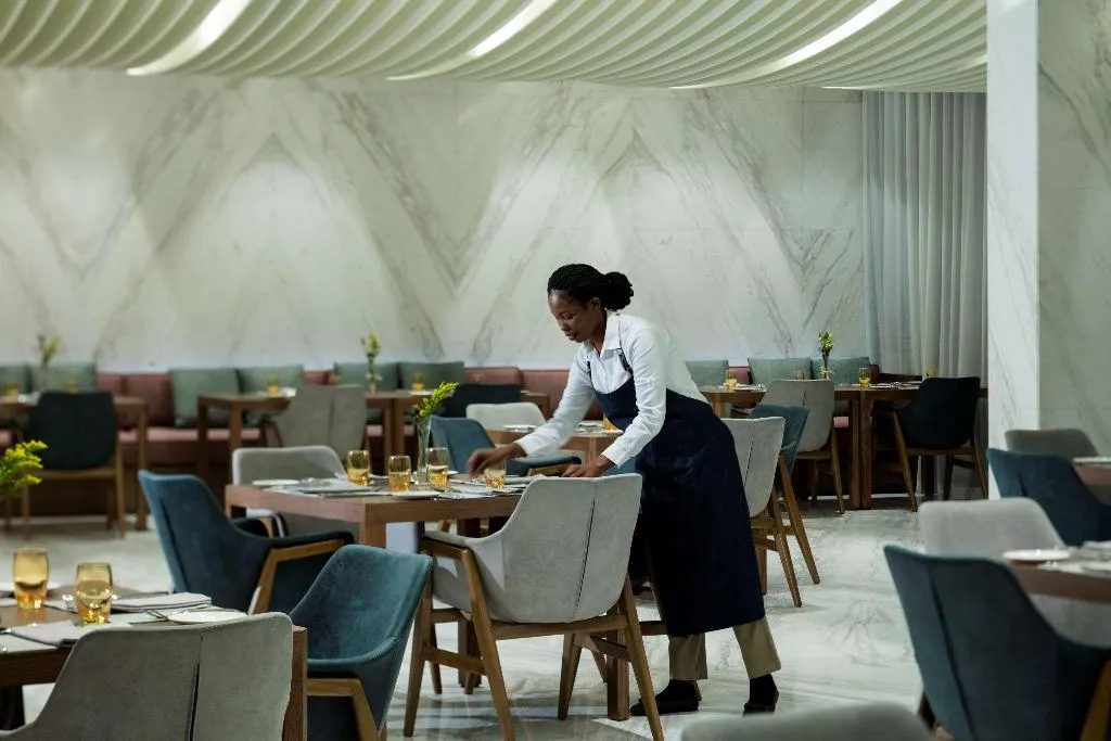 Restaurant, Radisson Blu Hotel Apartment Dubai Silicon Oasis, Dubai