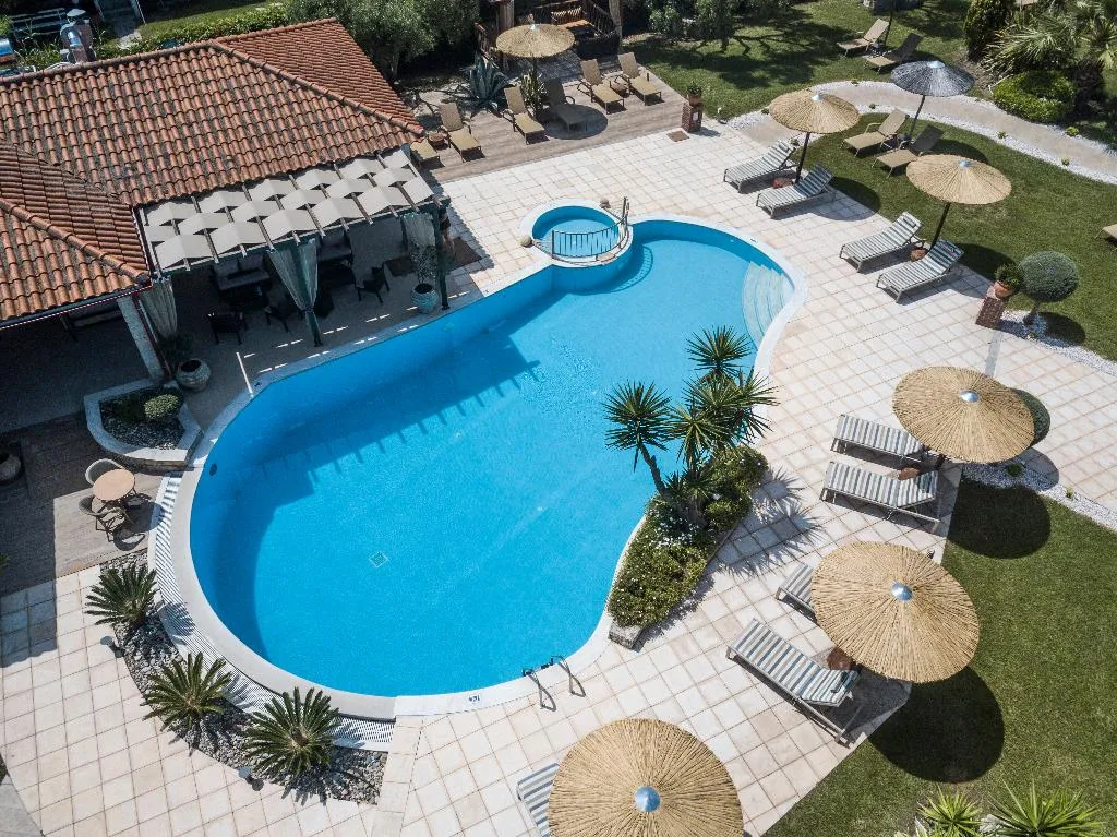 Pool, Country Inn, Halkidiki