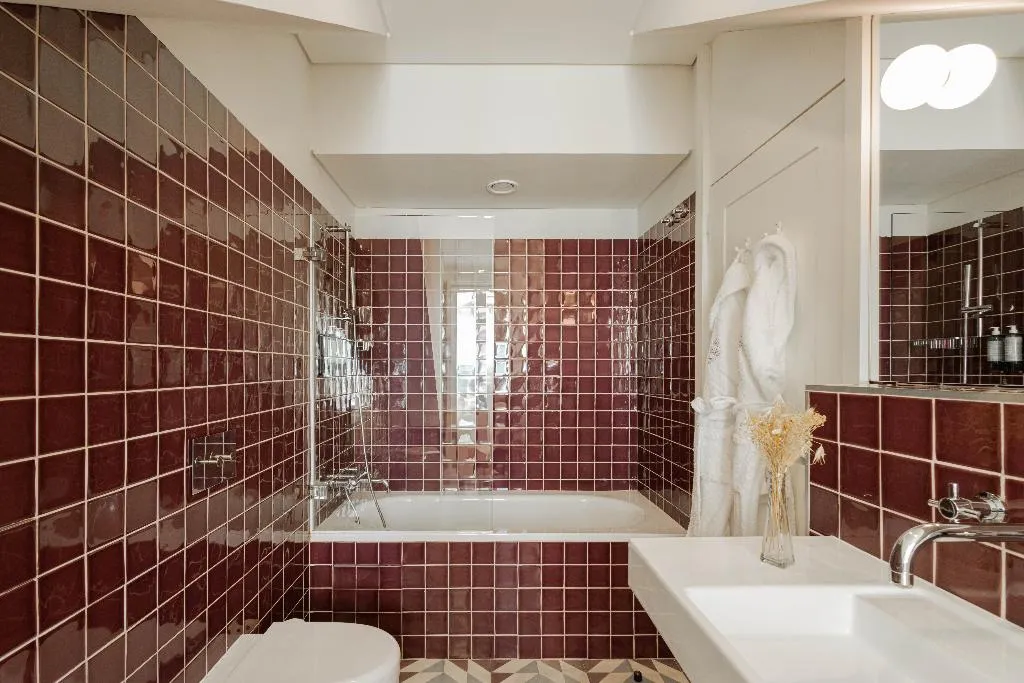 APARTMENT DELUXE TWO BEDROOM Room, Almaria - Edificio Da Corte, Lisbon