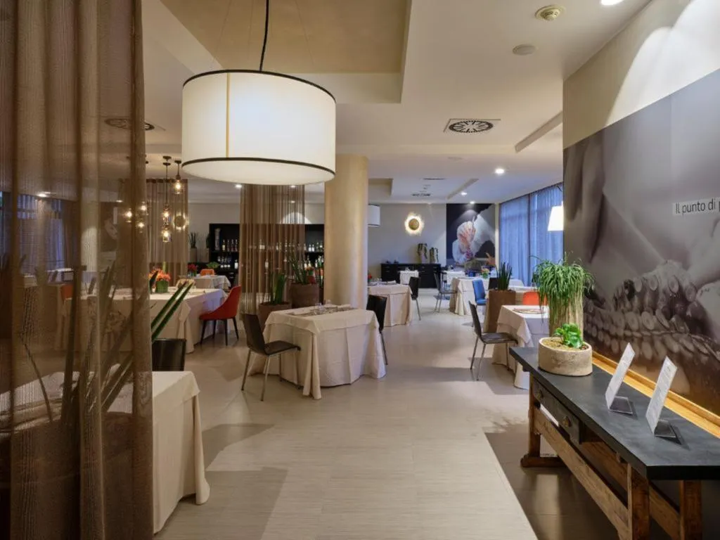 Restaurant, Winter Garden Hotel Bergamo Aeroporto, Milan
