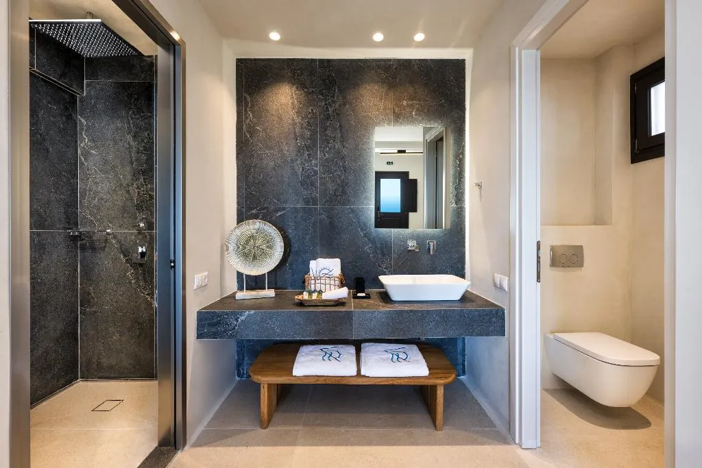 JUNIOR SUITE WITH JACUZZI Room, Venus Sunrise Suites & Villas, Santorini