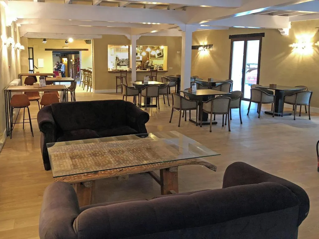 Lobby, Cueva del Fraile, Madrid