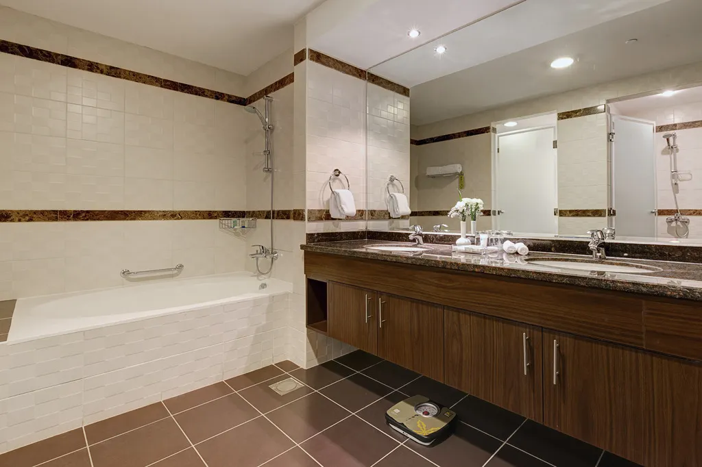 APARTMENT THREE BEDROOMS Room, Abidos Hotel Apartment Dubailand, Dubai