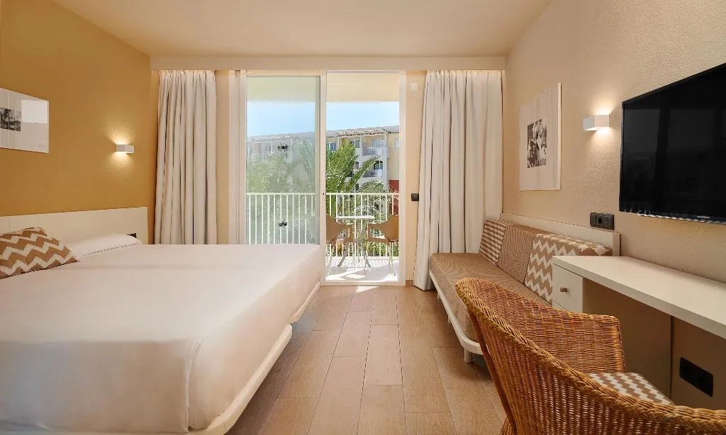 Double or Twin WITH BALCONY Room, Protur Badia Park Aparthotel, Majorca