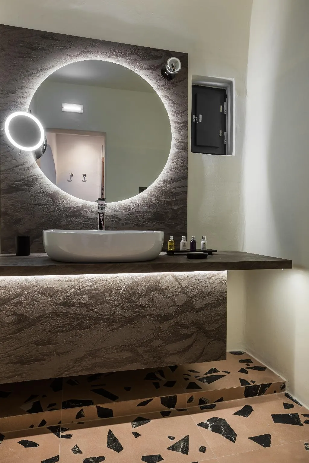 SUITE SEA VIEW HONEYMOON Room, Sun Rocks Boutique Hotel | Caldera View Suites, Santorini
