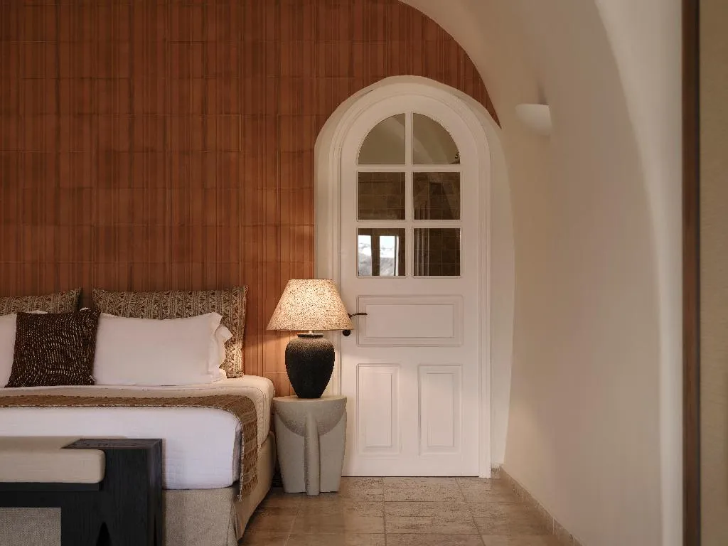 SUITE WITH JACUZZI Room, San Antonio, Santorini