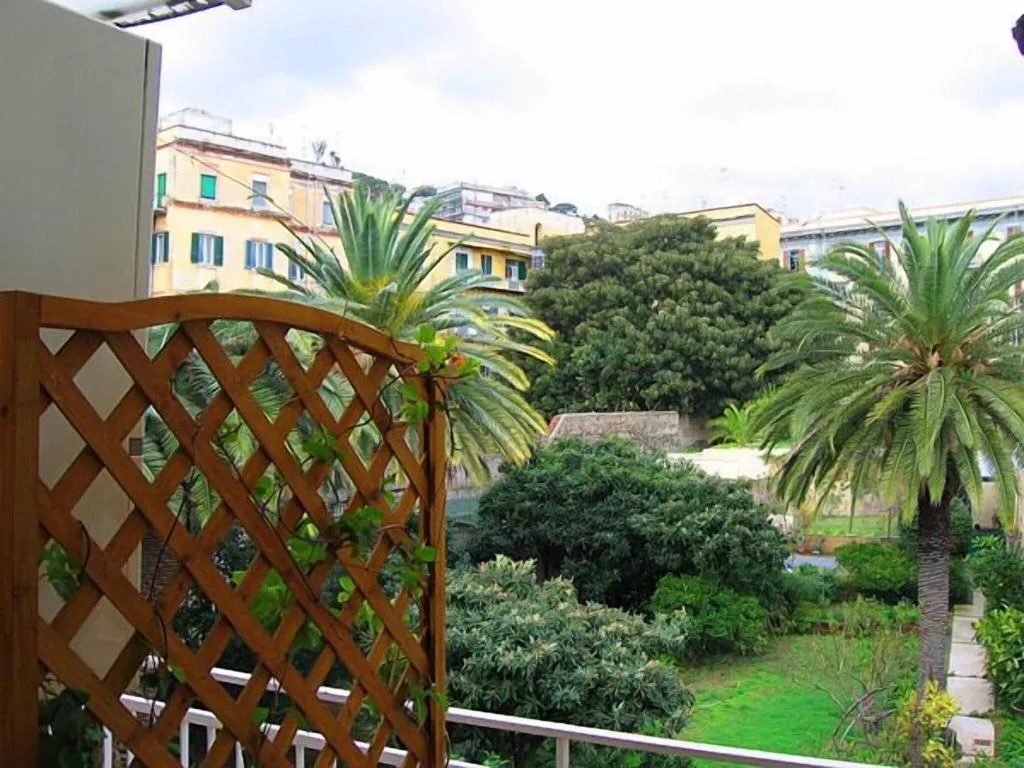 Sports and Entertainment, B&B La Dimora di Nettuno, Naples