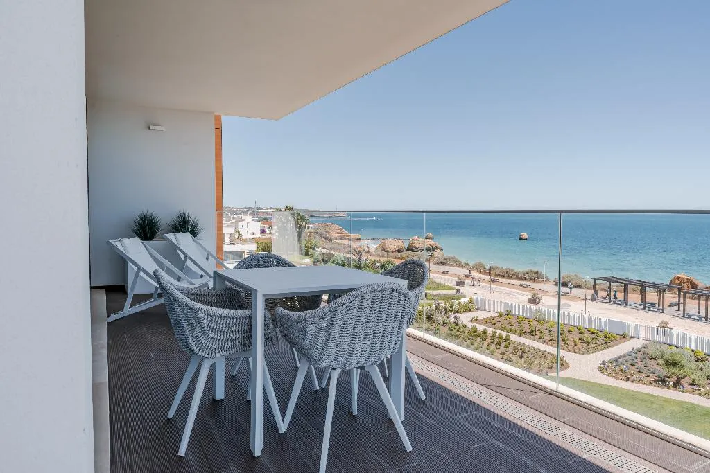 DOUBLE CAPACITY 5 Room, Shantiapartments Portimão, Algarve